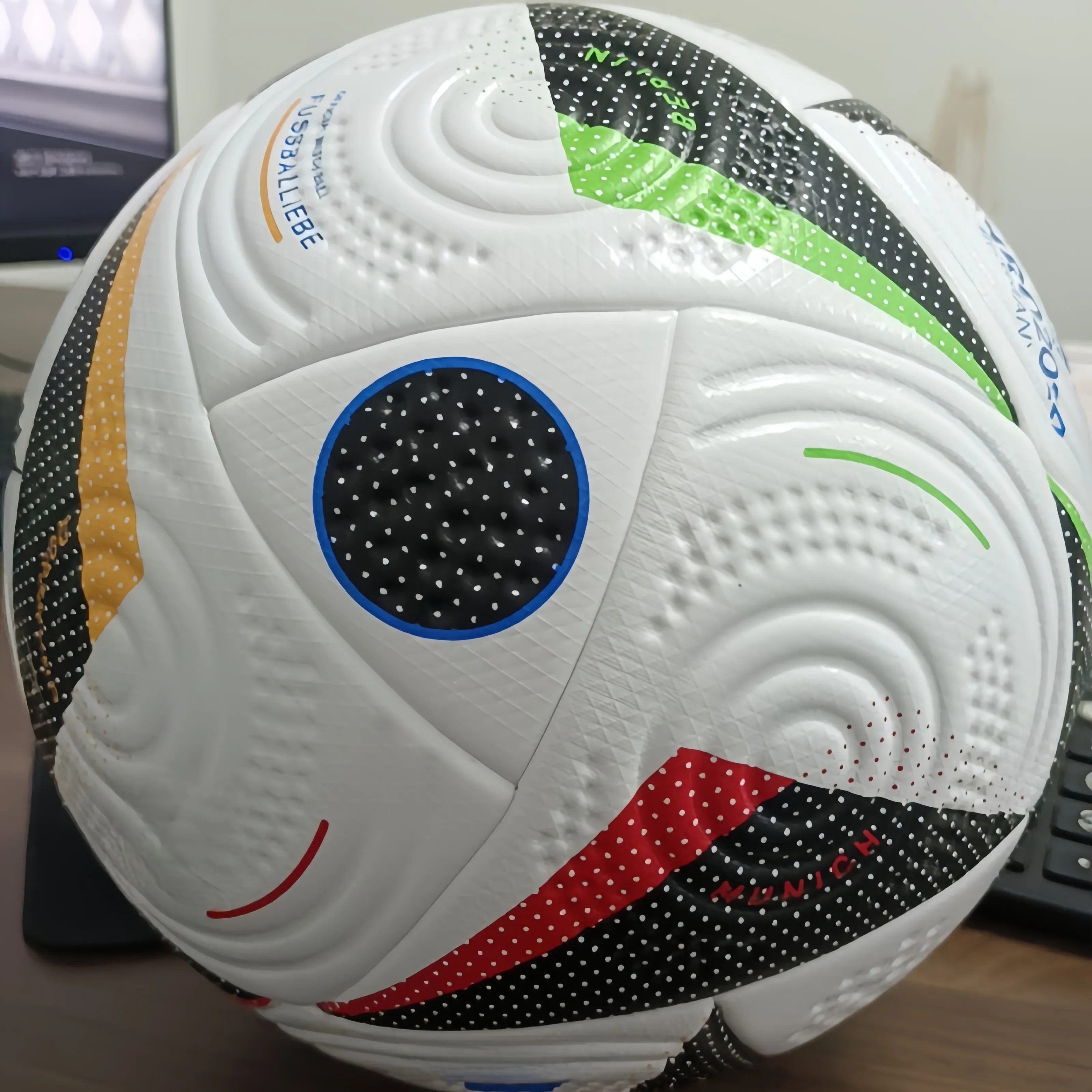 China OEM-Fabrik Sportbälle kundenspezifischer PU-Sportfußball