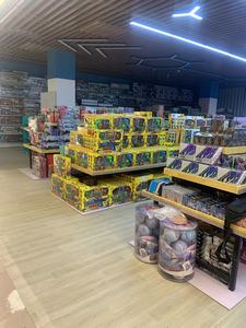 卸売おかしいおもちゃの銃ポータブルピストルシェル屋外子供のためのおもちゃの銃を排出
