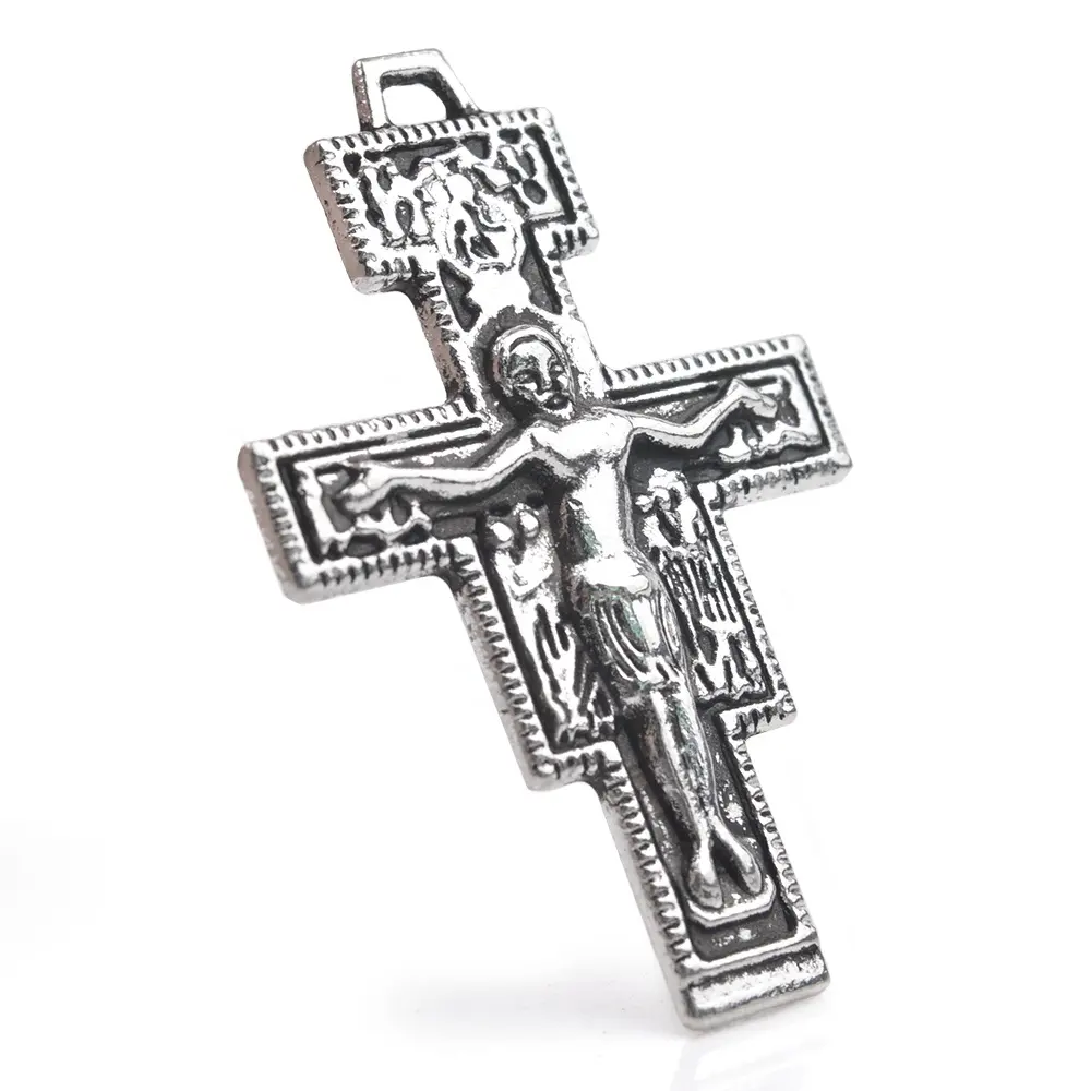 Presentes devocionais pequenos 35x25mm, papa de metal religioso francesco crucifixo pope franceis cruz