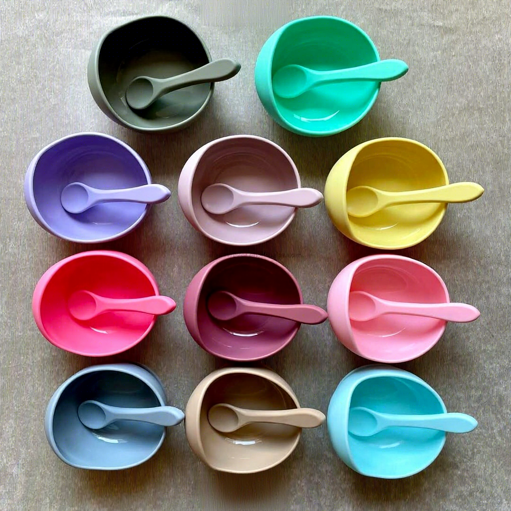 Bol pour bébé avec cuillère