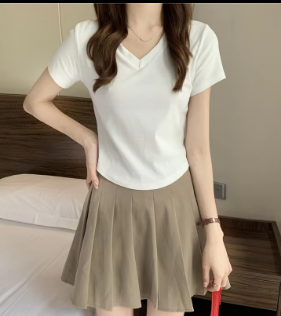 สีขาว