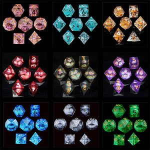 Özelleştirilmiş rol yapma oyunu zar Dnd D4-D20 şeffaf renkli sıvı çekirdek zar seti - Product Image 6