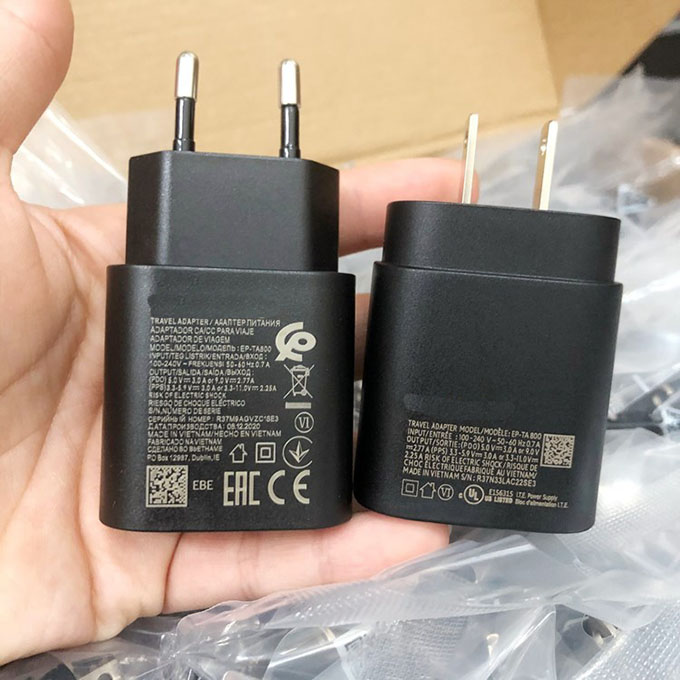 Blanc / Noir - Prise USB-C 25W - sans boîte
