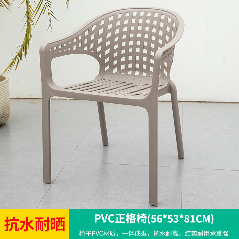 1 chaise régulière