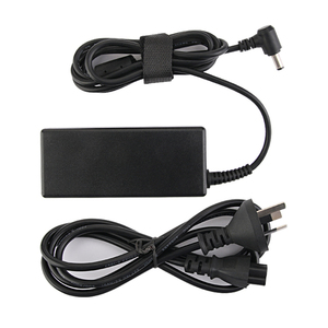 通用电压输入输出16V 1.8A交流DC电源适配器