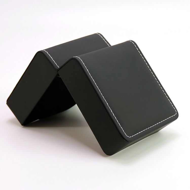 Matte black/white