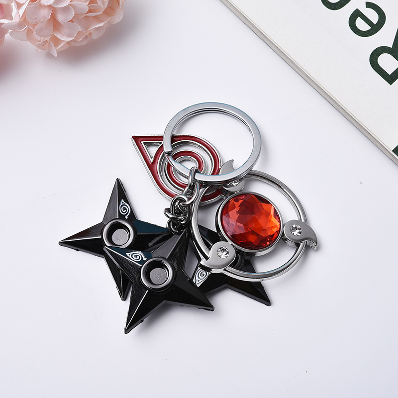 3 darts red wooden leaf wheel eye