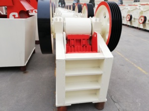 Düşük fiyat Pe-250x400 Mini çeneli kırıcı dizel motor sıcak satış Mini hareketli çeneli kırıcı çeneli kırıcı taş Jy 600 kum makinesi mobil motor için