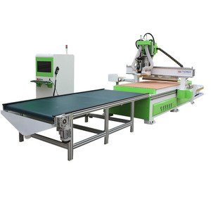 Máquina enrutadora de anidación, enrutador automático de carga y descarga ATC CNC 1325 con perforador para puerta de armario de madera, máquina enrutadora ATC lineal