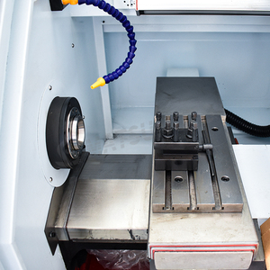 Máquina automática de torno CNC horizontal CK0640 de alta precisión Diseño de cama plana de un solo husillo GSK para procesamiento de servicio medio - Product Image 4