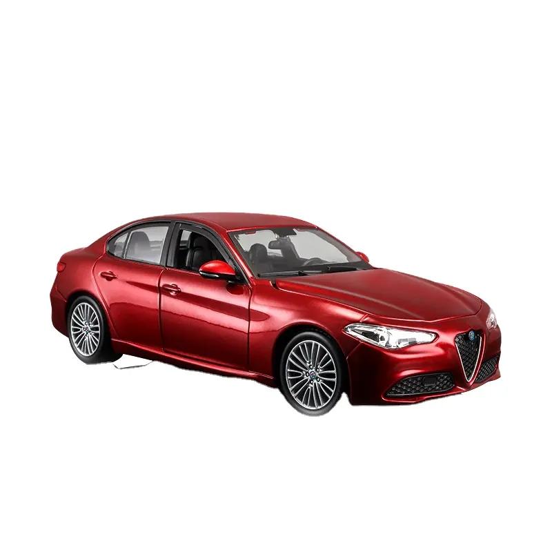 Bburago 1:24 Alfa Romeo Giulia металла моделирование литья под давлением автомобилей украшения моделирование, брелок для автомобильных ключей, модель игрушка