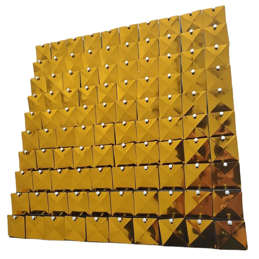 Pirâmide de ouro quadrado brilhante, com lantejoulas móveis parede
