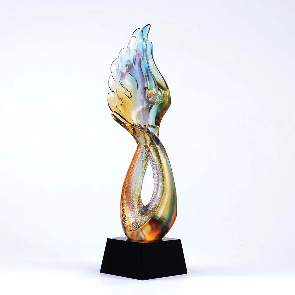 Honor of Crystal Creative New Wing Shape Exquisito Liuli Crystal Trofeo Crystal Trofeos Premios