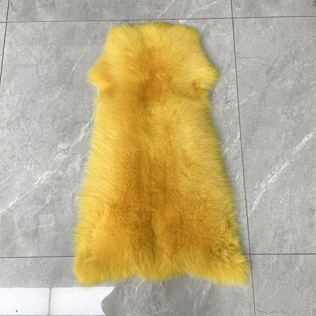 Jaune