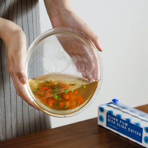 SHIMOYAMA食品グレードのしがみつくフィルムディスペンサープラスチックラップディスペンサースライドカッター付きキッチン用