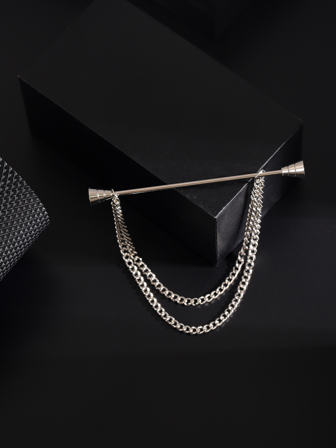 Silver conical belt chain