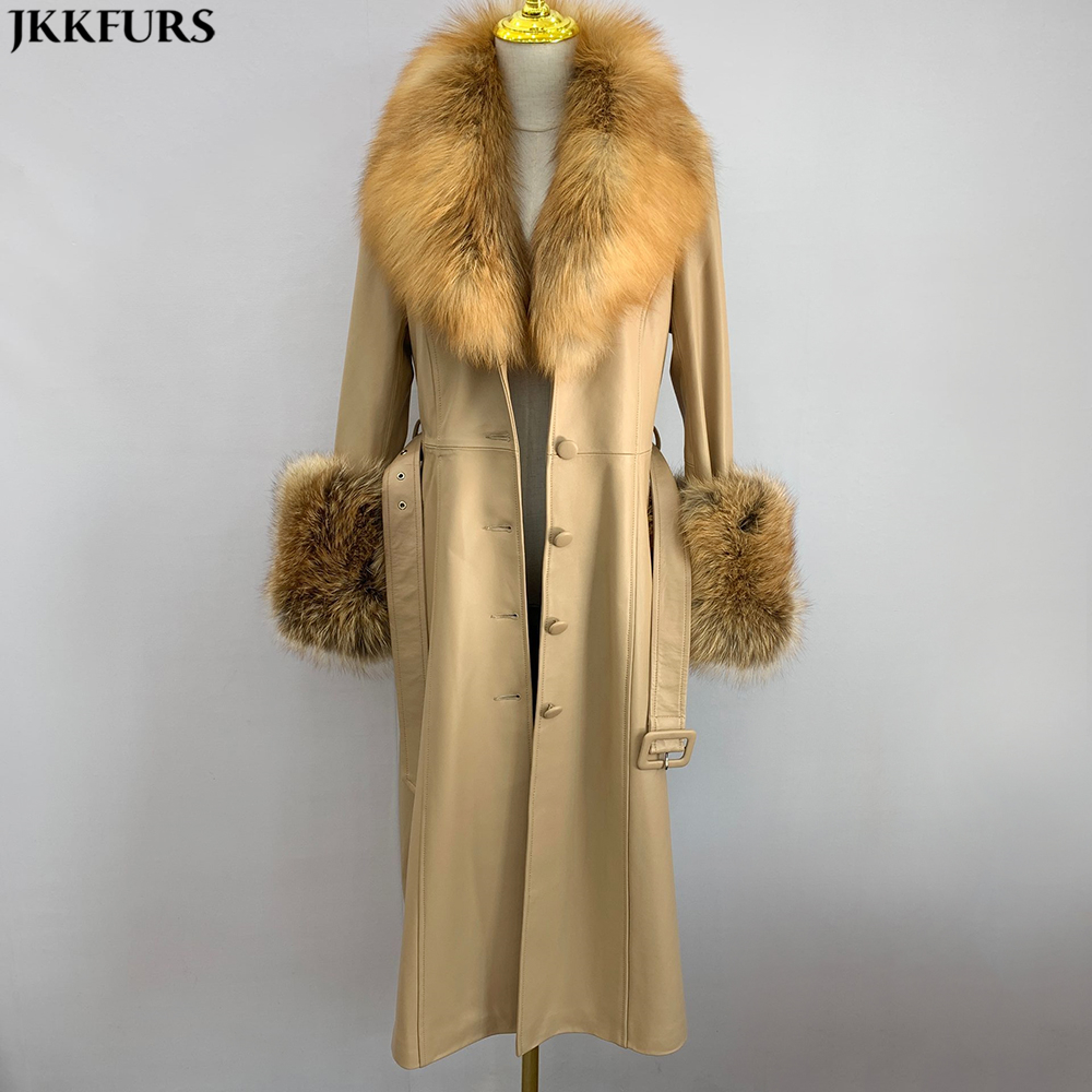 Beige avec fourrure de renard rouge