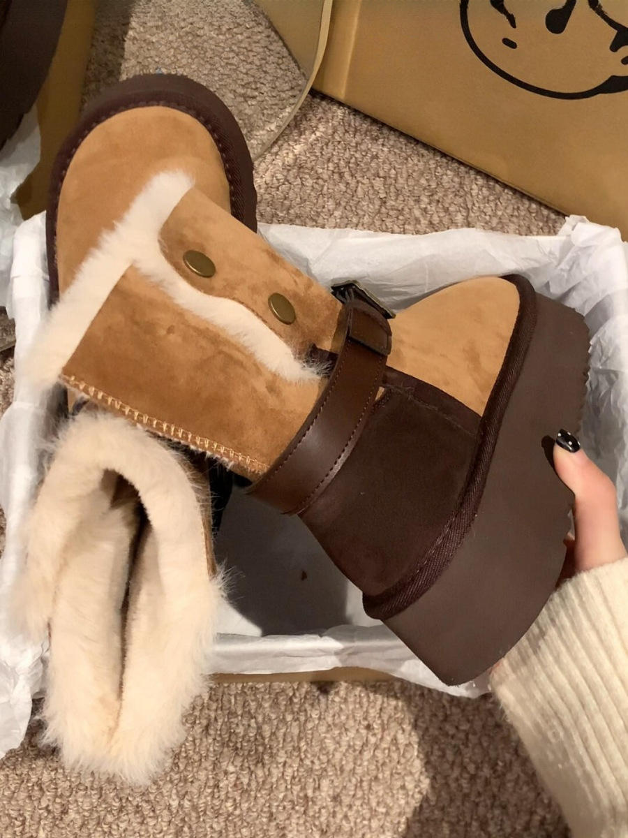 สีน้ำตาล