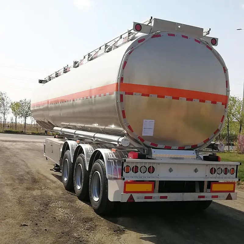 3Axle 5 Axle 10000 L 50000 Litres Remorque à carburant en alliage d'aluminium