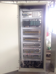 PLC/PID控制系统、西门子控制器/配电盘/UPS集成配电盘)