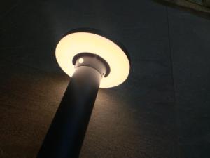 圆形IP65 5w户外太阳能发光二极管草坪柱灯通道景观发光二极管太阳能柱灯三CCT带遥控器 - Product Image 5