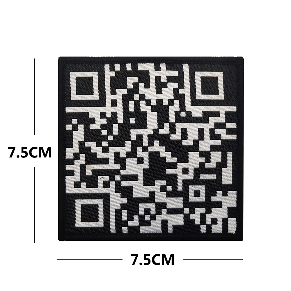 Y00052-1 square qr code (black and white)