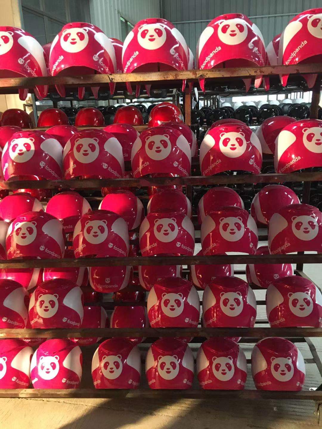 Puede personalizar su color y logotipo