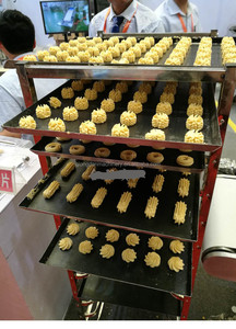 Automatic Multi Function Biscuits <strong>Maker</strong> Machine Automatic Muffin Macaron Cupcake <strong>Cake</strong> Making Machine Cookie <strong>Maker</strong> - Product Image 4