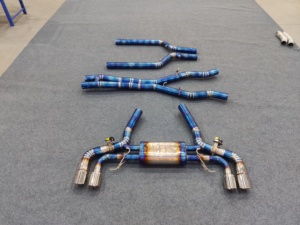 Factory Stainless Steel M5 Catback Exhaust <strong>Valve</strong> F91/F92/F93 4.4T 2019-2023 Carbon Fiber <strong>Tip</strong> Four-Door Saloon Muffler - Product Image 5