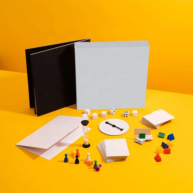 Giochi da tavolo personalizzabili personalizzabili in carta bianca Set di giochi creativi fai da te con accessori di personalità per uso del partito