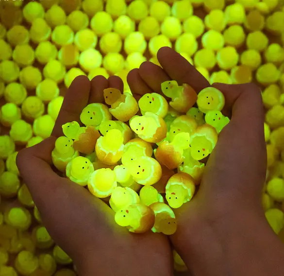 Miniatur hewan ornamen anak ayam kecil kuning emas bercahaya mainan patung kecil resin bebek imut