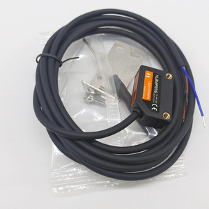 HUAYIFENG 300mm DC12~24V anti-interference PNP NO/NC infrared light <strong>diffuse</strong> <strong>reflection</strong> square photoelectric <strong>sensor</strong> IP64 - Product Image 6
