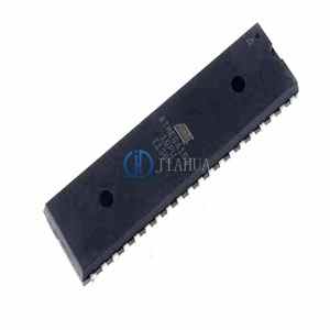 Microcontrollore AVR a 8 bit DIP 40 in linea 16PU ATMEGA162 - Product Image 1