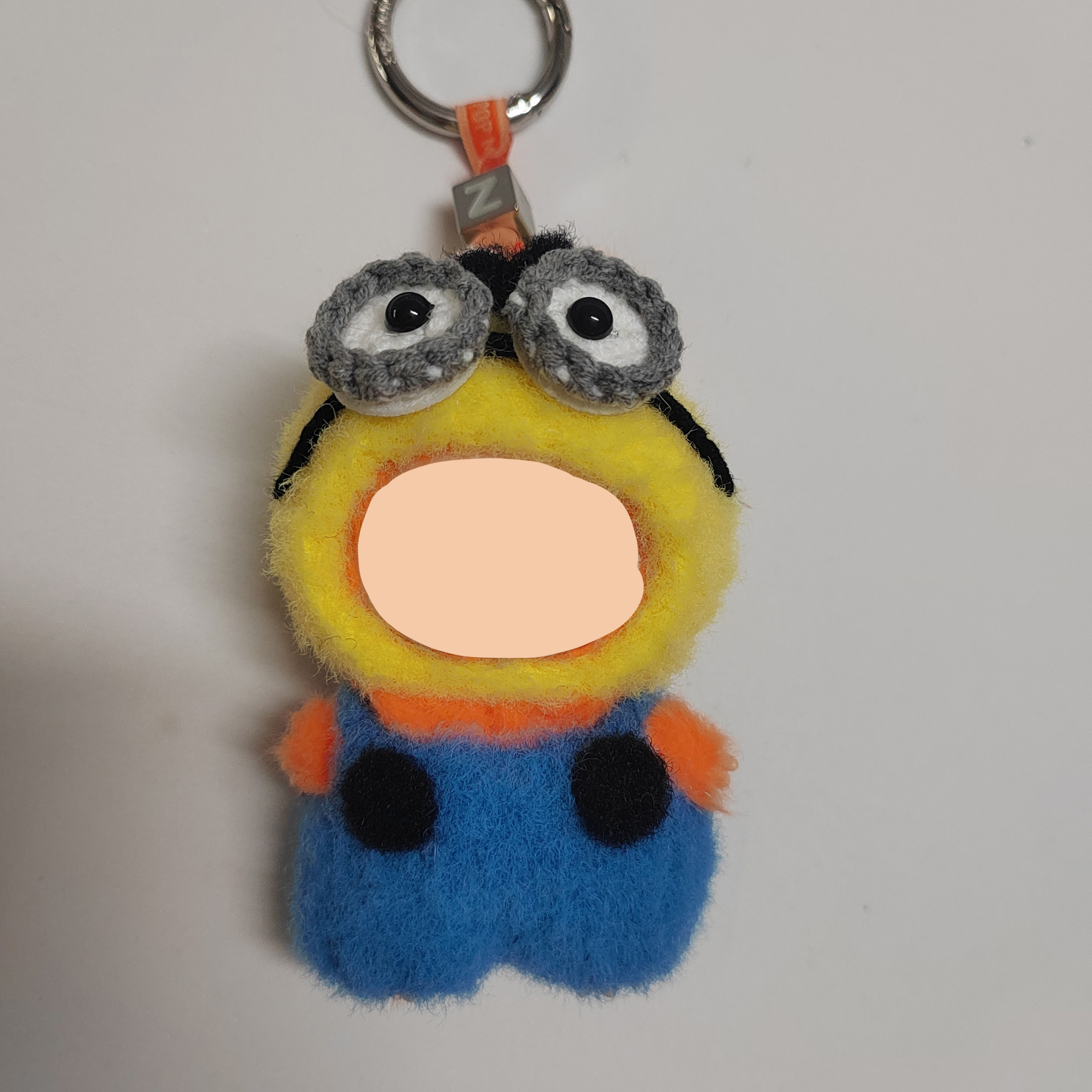 Minion traje (sin bebé)