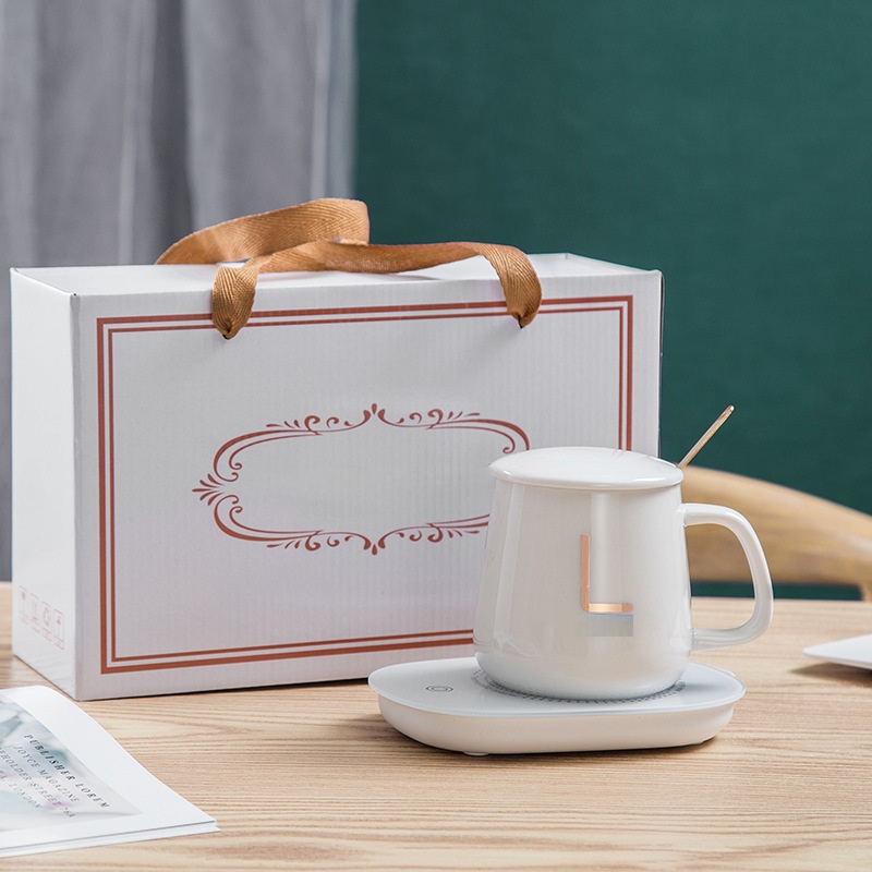 Full set of white gift boxes