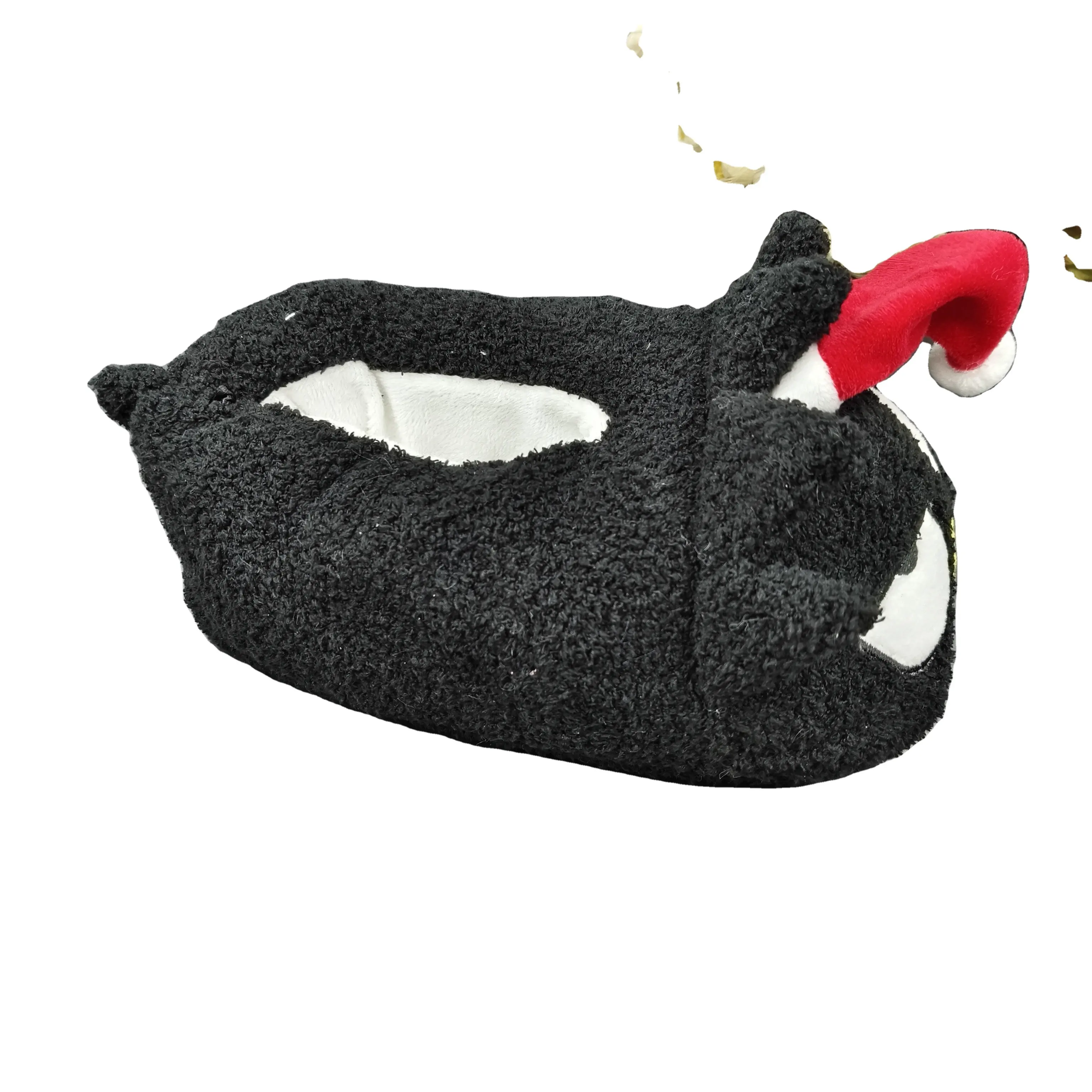 Chaud populaire petit pingouin noir chaud pantoufles en peluche maison chaussures intérieur drôle dessin animé pingouin avec chapeau de noël pantoufles