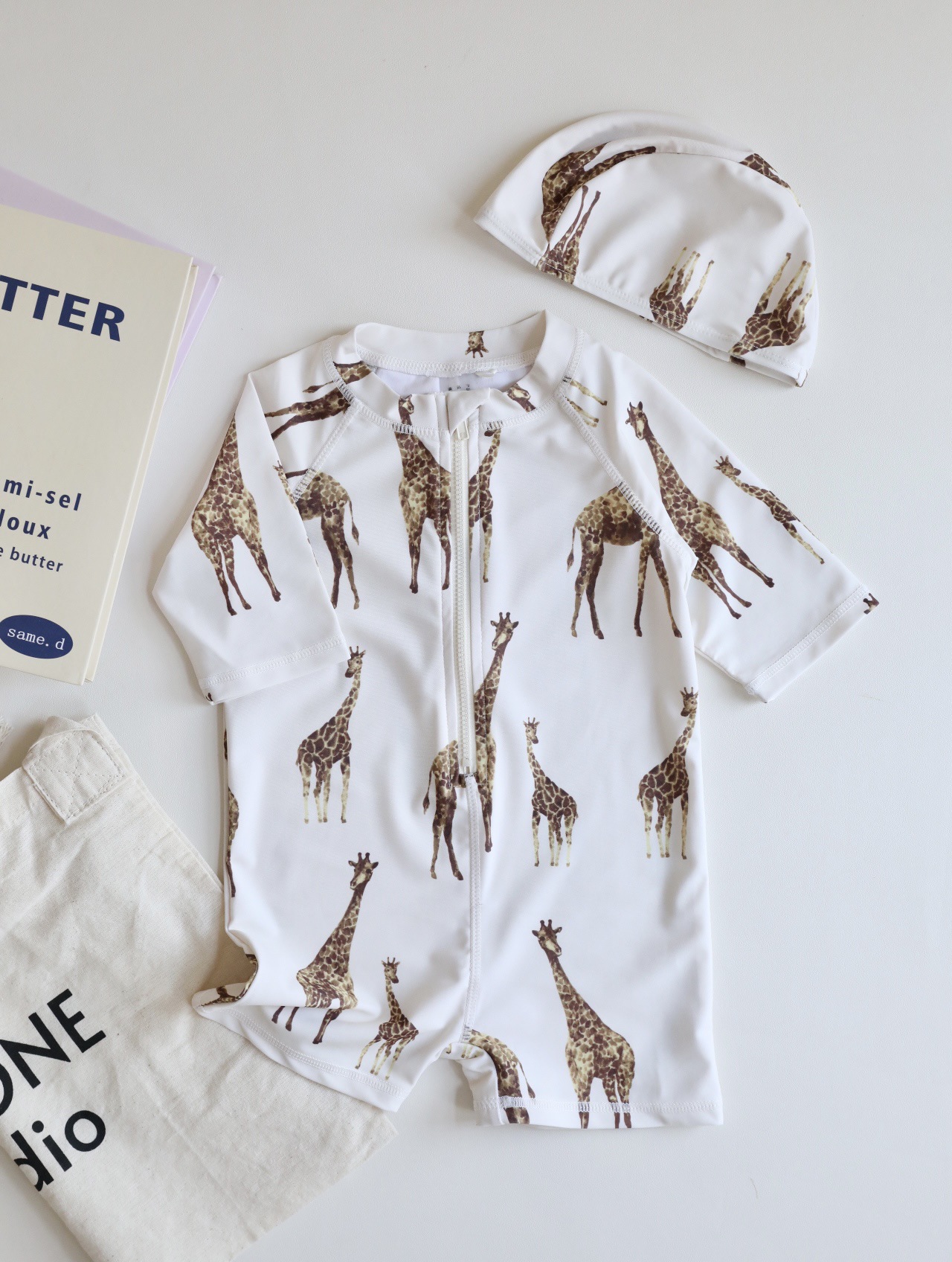 Maillot de bain zippé girafe