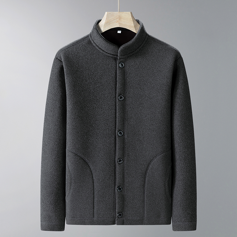 Gris oscuro