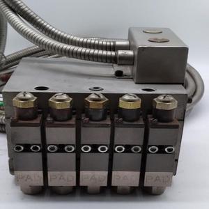135651a Heiß schmelz kleber Applikators ystem 5-Ventile Neue Original Ready Warehouse Industrielle Automatisierung SPS-Programmier steuerung - Product Image 1