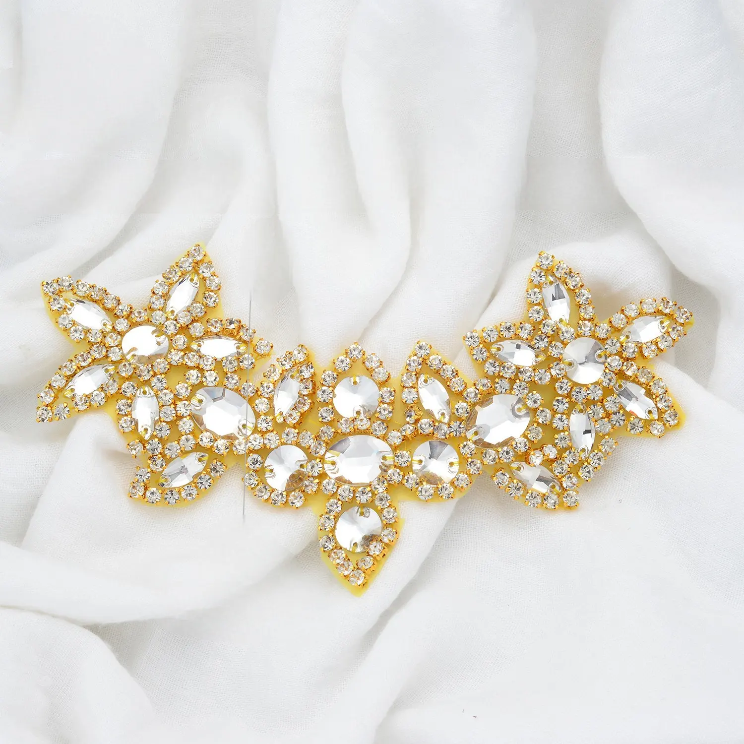 (30 pezzi) all'ingrosso abito da sposa AB oro a mano con perline di cristallo con strass appliques ferro su per abiti da sposa WDD1172