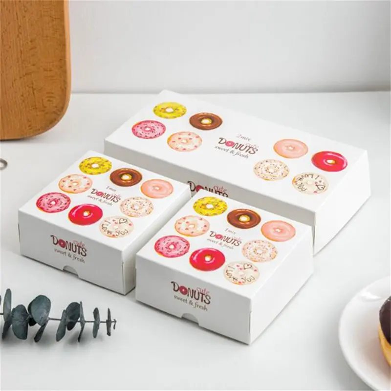 हॉट सेलिंग लक्ज़री बेकरी डेज़र्ट डोनट बॉक्स पैकेजिंग मुद्रित स्क्वायर व्हाइट पेपर 1/2 पीस डोनट बॉक्स