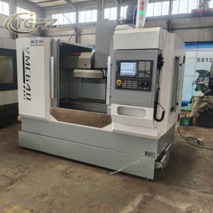 Mini VMC650 <span class=keywords><strong>5</strong></span> Eixo Vertical Usinagem Centro GSK <span class=keywords><strong>CNC</strong></span> Sistema De Controle De Alta Precisão Fresadora Automática BT40 Spindle Taper