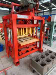 Cement Automatic <strong>Manual</strong> Hollow Brick Making Machinery to Make <strong>Block</strong> <strong>Interlocking</strong> Concrete Brick Making <strong>Machine</strong> - Product Image 4
