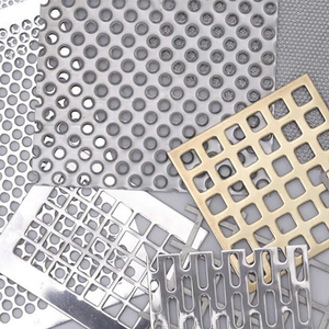 Stanz netz aus verzinktem Eisenblech Gebäudes chutz Stanz netz Balkon Perforierte Metallplatte Perforiertes Metallgitter - Product Image 1