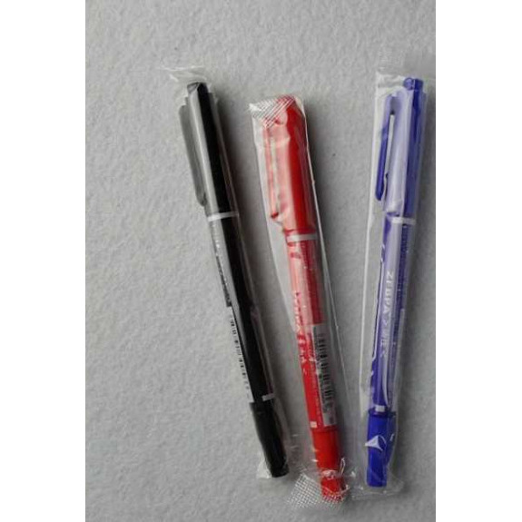 Fine-line pens (10 black)