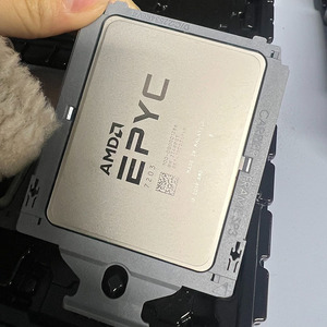 AMD EPYC 7203 100-000001286 2.8GHz 8コア16スレッドソケットSP3 120W 7003シリーズCPUサーバープロセッサ - Product Image 2