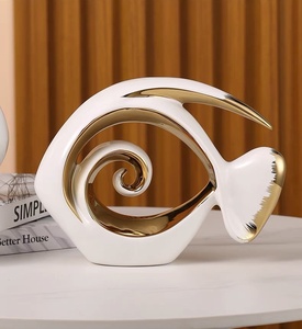 Modern Nordic Luxury Porcelain Ornaments Wedding <strong>Ceramic</strong> Home Decoration Creative Unique Fish Shape Crafts Home Decor - Product Image 5