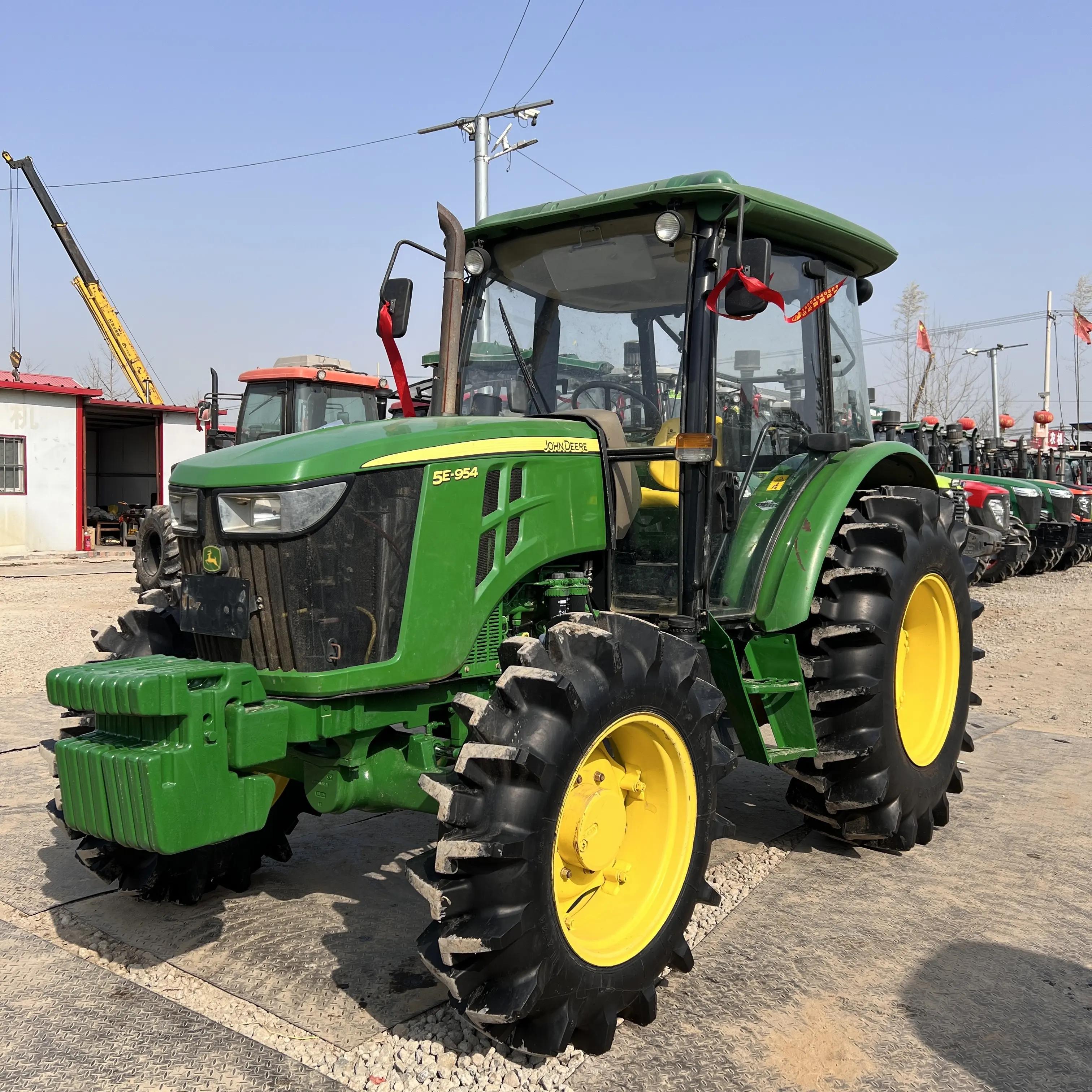 Tractor usado 5e-954 JOHN DEERE, con neumáticos para arroz, 95HP Tractor agrícola, maquinaria agrícola con cabina de buena calidad para Sa