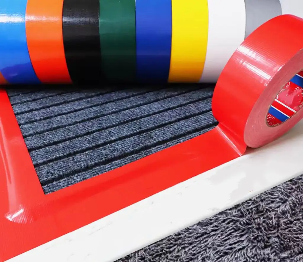 Super imperméable facile à déchirer ruban adhésif pour tapis ruban adhésif 50m auto-adhésif simple face couleurs tissu ruban adhésif fabrique