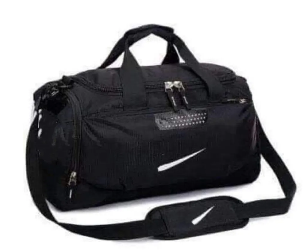 กระเป๋าทรงดัฟเฟิลกีฬากลางแจ้งของผู้หญิงกระเป๋าใส่ของเดินทางไปยิมสีดำความจุขนาดใหญ่